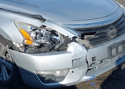 2015 Nissan Altima 2.5 из США, поврежденный, VIN 1N4AL3AP4FC595795